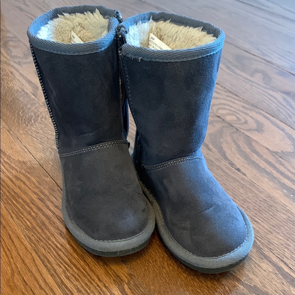 Cozy Grey Suede Boots with Faux Fur Lining, size 8